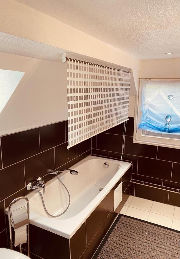 Gaestehaus Ehringhausen 63 Remscheid Kültér fotó
